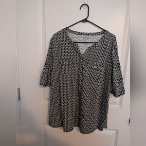Croft & Barrow Monochrome Patterned Blouse